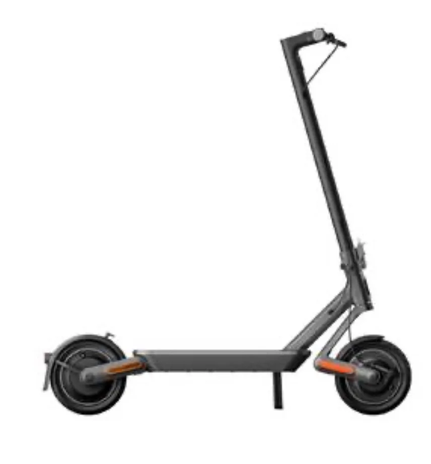 Elektrická koloběžka Xiaomi Scooter 4 Ultra EU — 1/3